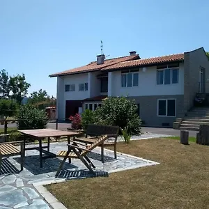 En La Colina 1 Montanealde , Fica Spanje